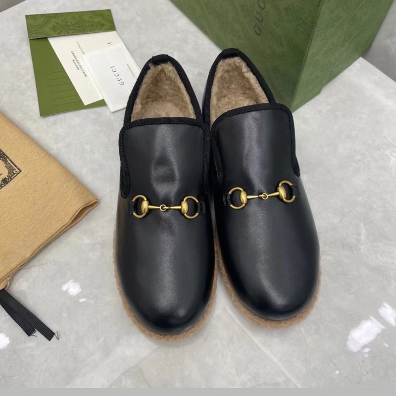G*u*i leather shoes